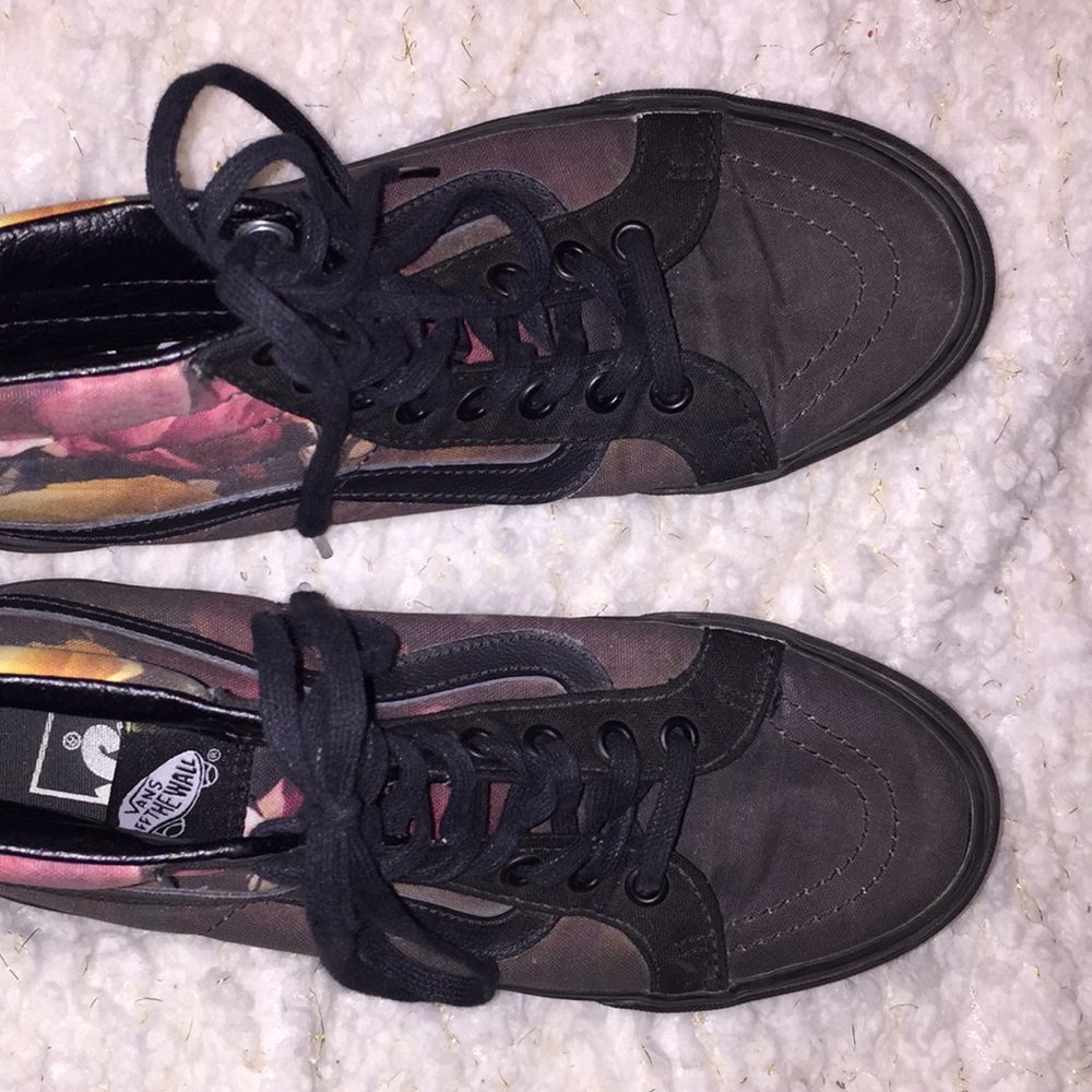 Women’s Sk8 Hi Vans